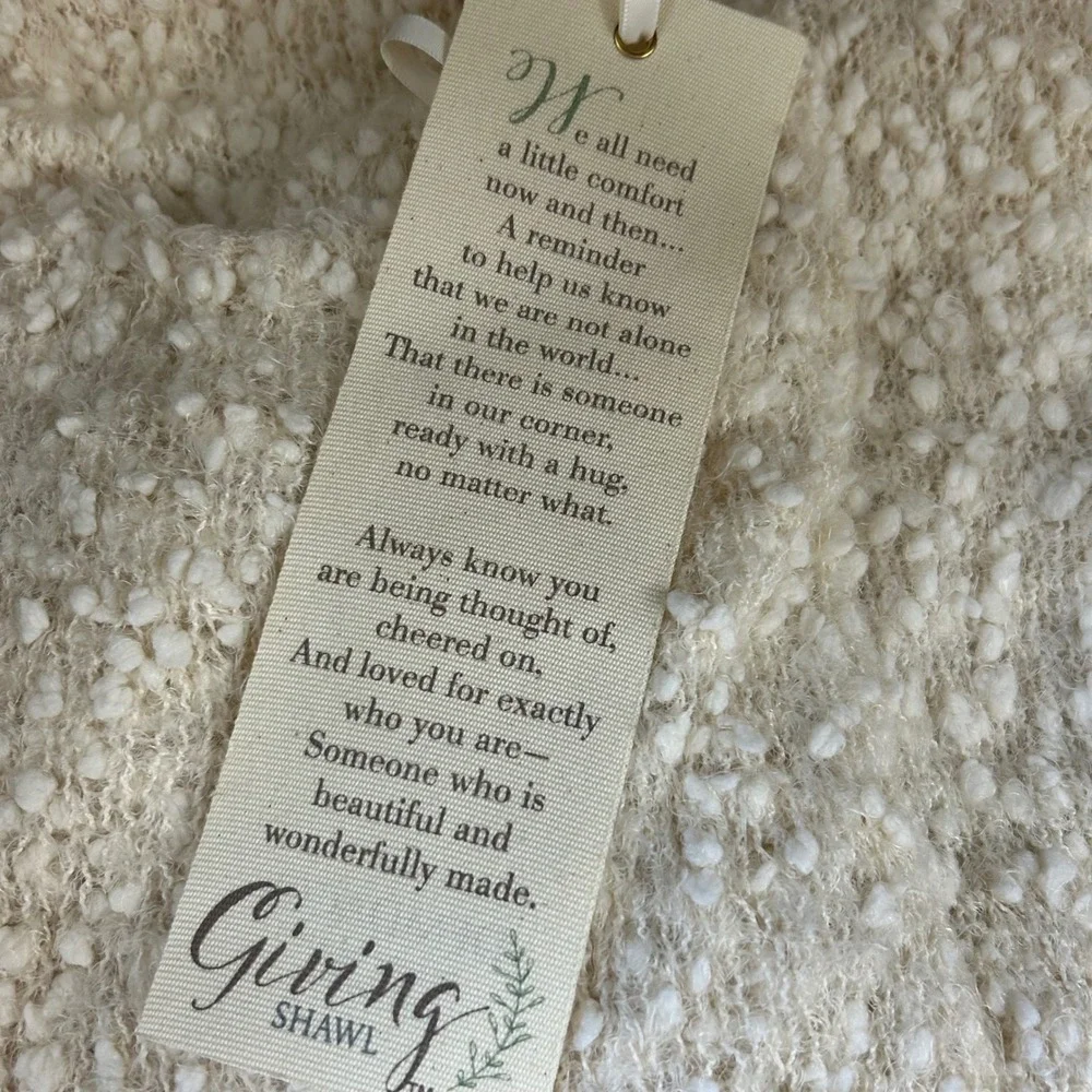 Demdaco Giving Shawl Cream Popcorn Knit Oversized Pockets Wrap Scarf 80